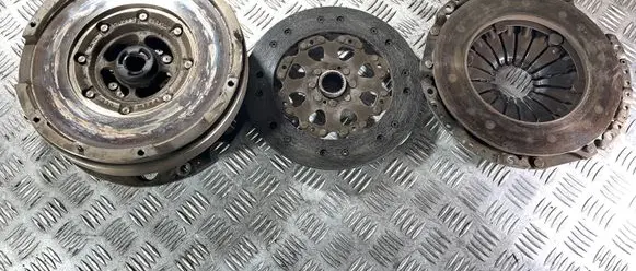 Audi A4 S4 B8 8K Clutch set kit 0B1141026J 0B1141026