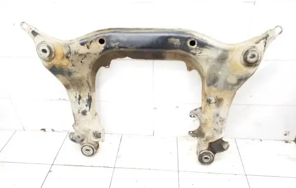 Volkswagen PASSAT B5 Front subframe