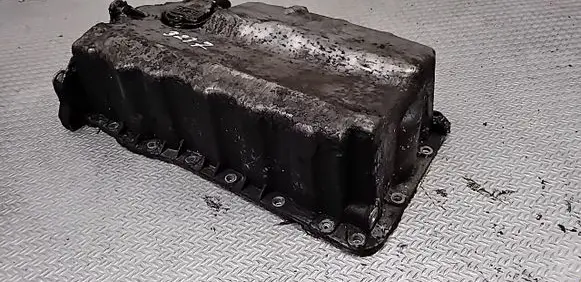 Volkswagen Touran I Oil sump 038103603A