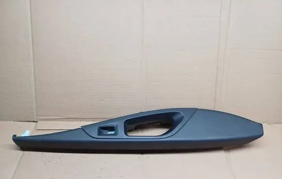 Seat Leon (5F) Rear seat armrest 