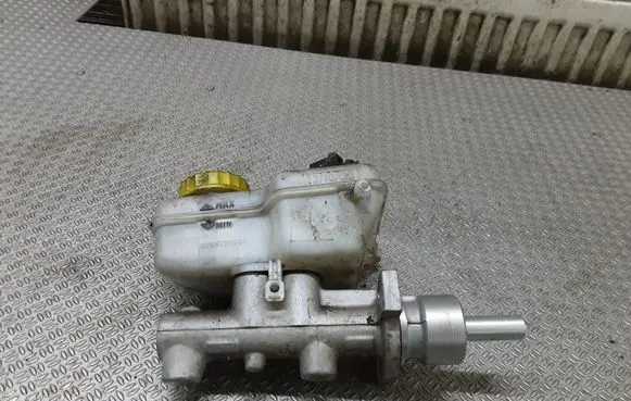 Volkswagen Fox Master brake cylinder 0204221082
