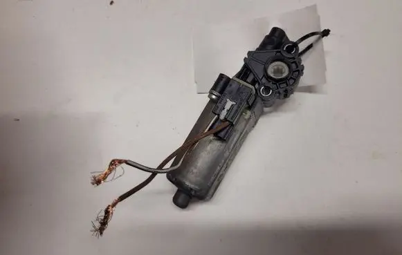 Saab 9-5 Seat adjustment motor 0390201900