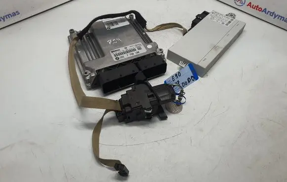BMW 3 E90 E91 Engine ECU kit and lock set 7798180 13617798180 0281012501