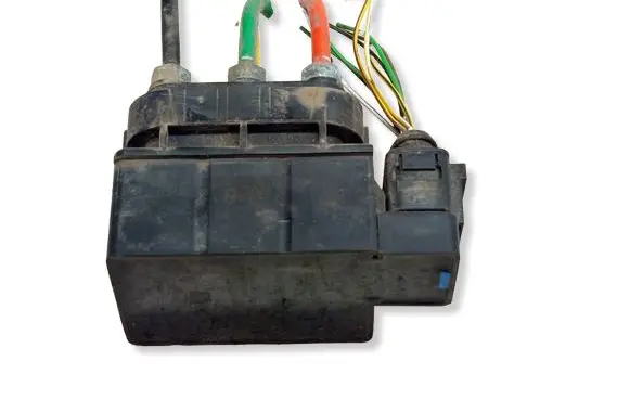 Porsche Cayenne (92A) Air suspension valve block 15152400272 560524