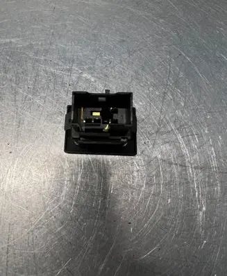 Volkswagen Touareg I Passenger airbag on/off switch 7L6919235B