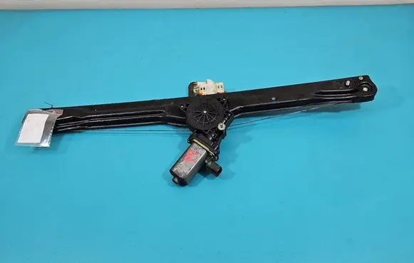 Iveco Daily 6th gen Front door window regulator with motor IMPRK1412002