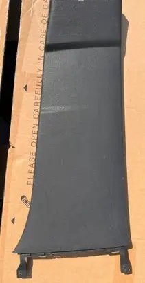 Volkswagen Polo IV 9N3 (B) pillar trim (top) 6Q4867298B