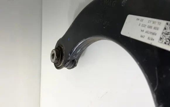 Volkswagen PASSAT B7 Rear upper control arm/wishbone 5Q0505351B