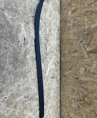 Windshield trim