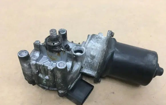 Skoda Superb B8 (3V) Front wiper linkage and motor 3V2955119