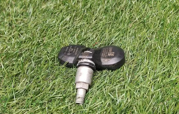 Tire pressure sensor