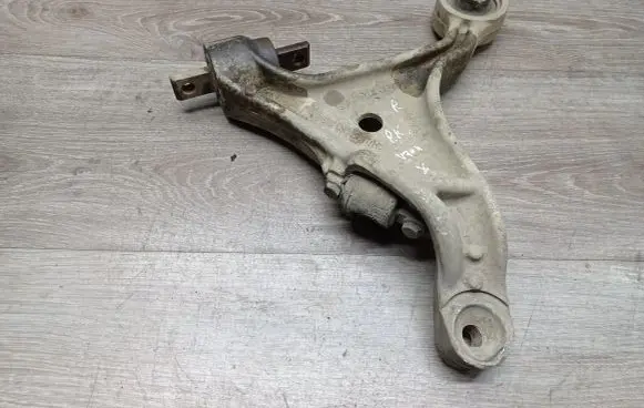 Volvo V70 Front lower control arm/wishbone 5160500017