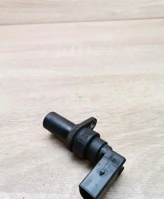 BMW 5 E39 Crankshaft position sensor 2247926