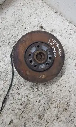 Opel Vectra B Front wheel hub