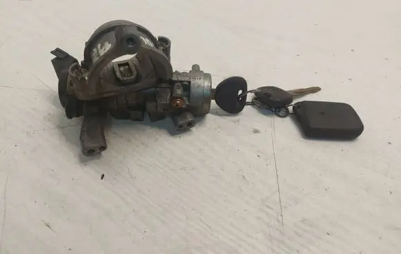 Mitsubishi Colt Ignition lock