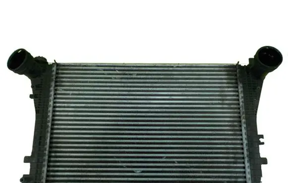 Volkswagen Tiguan Intercooler radiator 3C0145805P CL6