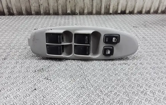 Nissan Almera Tino Electric window control switch