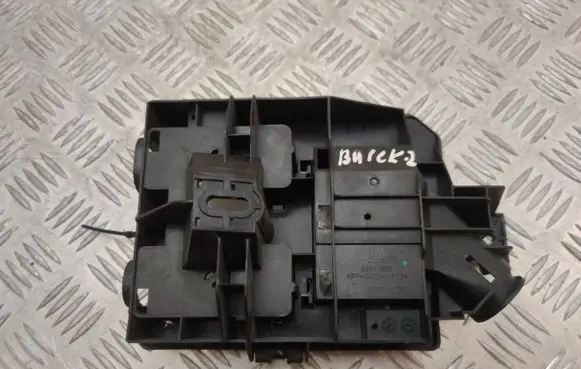 Buick Encore I Fuse box cover 95941608