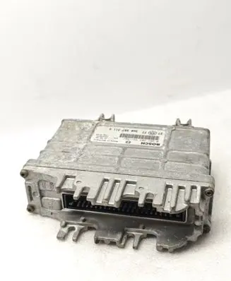 Volkswagen Golf III Engine control unit/module 3A0907311A 26SA3605 0261203591