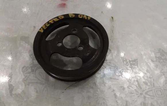 Opel Vectra B Water pump pulley 90502887