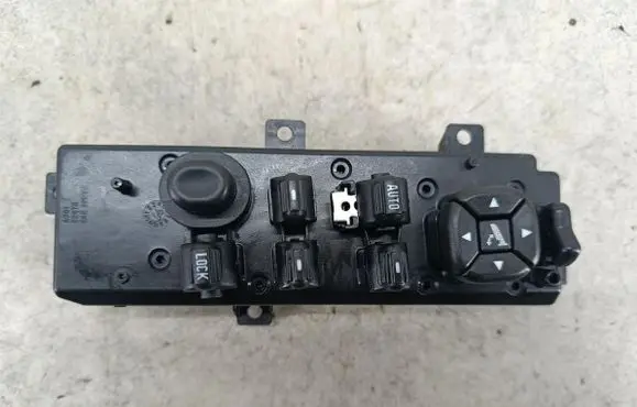 Jeep Grand Cherokee (WJ) Quarter vent window switch 5HB63DX9AC