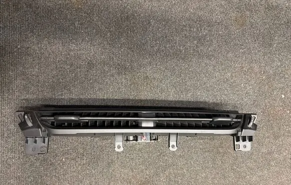 Jeep Grand Cherokee WL Dash center air vent grill 6PK91TRMAA 6PK87TRMAA 9963015
