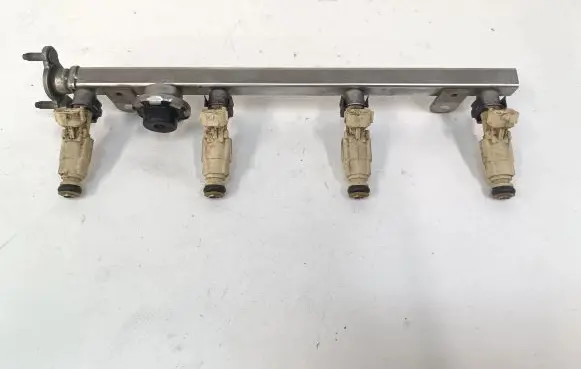 KIA Sportage Fuel injectors set 353102G100
