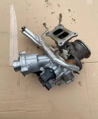 Audi Q2 - Turbo 06K145654M