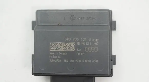 Audi A4 S4 B9 Fuel injection pump control unit/module 8W0906121B