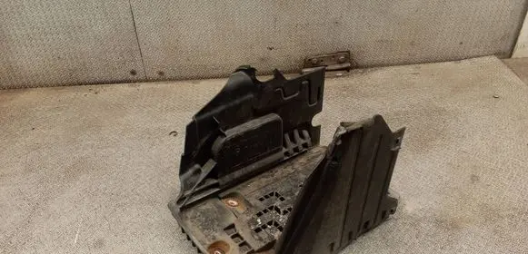 Volvo V70 Battery tray 31294785