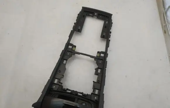 Peugeot 508 II Other center console (tunnel) element 9688547577