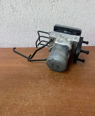 Mercedes-Benz E W238 ABS Pump A2134316900 606