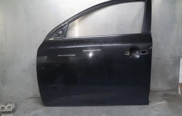 KIA Ceed Front door