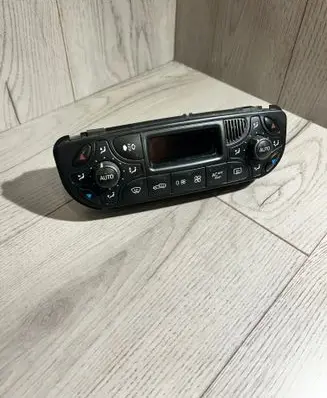 Mercedes-Benz CLK AMG A209 C209 Climate control unit 2098300285 9140010491
