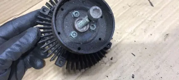 Audi A4 S4 B7 8E 8H Viscous fan clutch 058121347