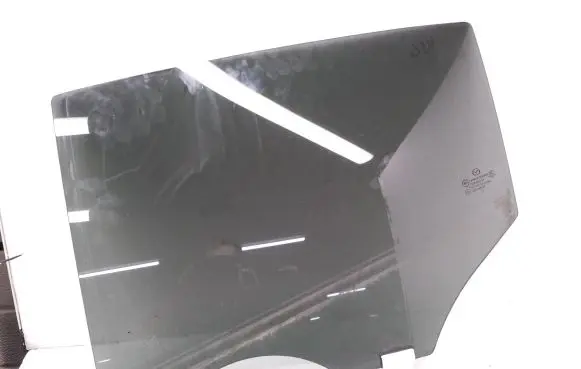 Mazda 3 III Rear door window glass