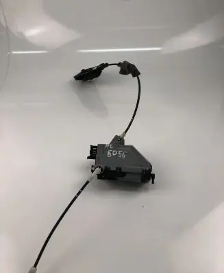 Peugeot 3008 I Coupe door lock (next to the handle) PSA724539