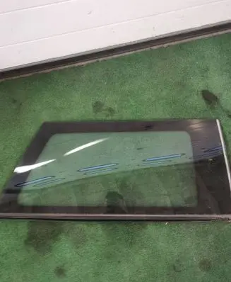 Mini One - Cooper Coupe R56 Rear side window