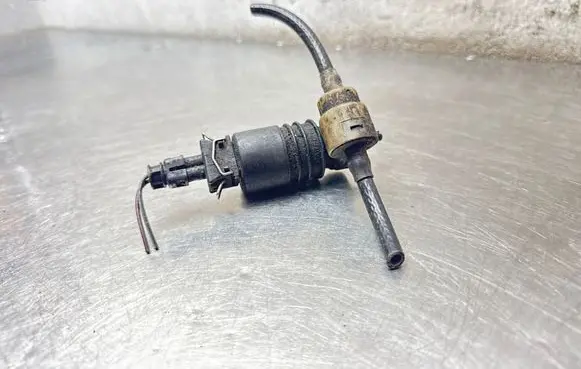 Opel Astra G Windscreen/windshield washer pump