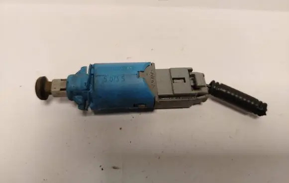 Renault Scenic II - Grand scenic II Brake pedal sensor switch 8200168239B 5073S