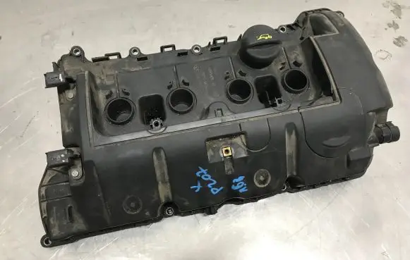 Peugeot 207 Rocker cam cover M03017B150 M03017B152