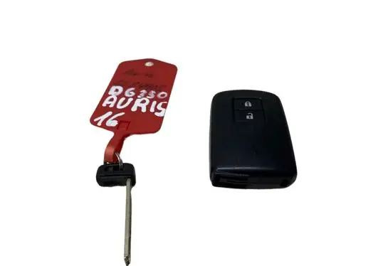 Toyota Auris E180 Ignition key/card MR63022011 TA2011418