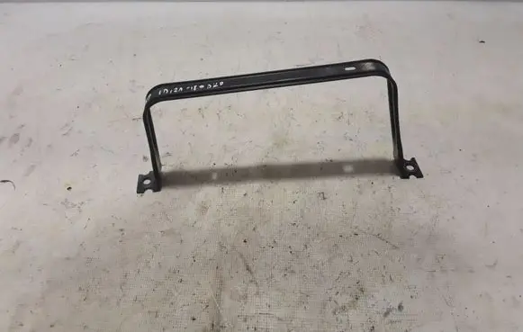 Seat Ibiza V (KJ) Fuel tank mounting bracket 2Q0201655A