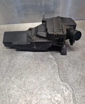 Hyundai i20 (PB PBT) Air filter box 281121J310