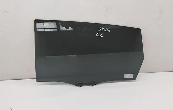 Honda CR-V Rear door window glass 73450SWWE10