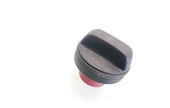 Volvo S60 Fuel tank filler cap 