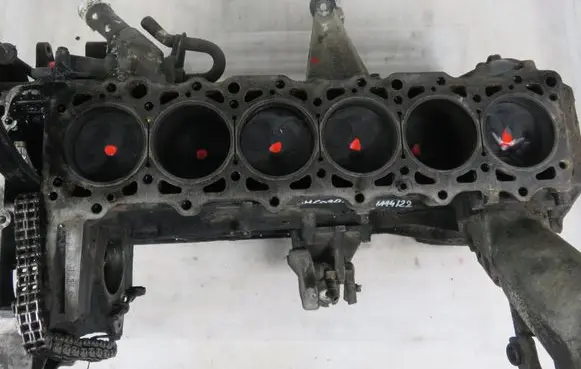 Mercedes-Benz E W124 Engine block OM603912