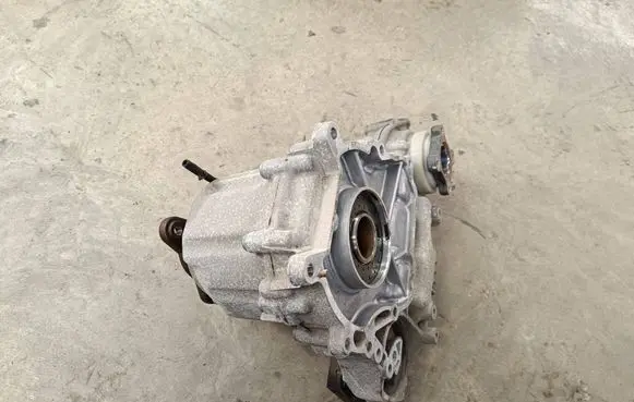 BMW 4 F32 F33 Gearbox transfer box case 8623346