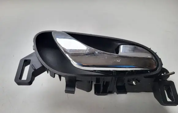 Nissan Qashqai Front door interior handle