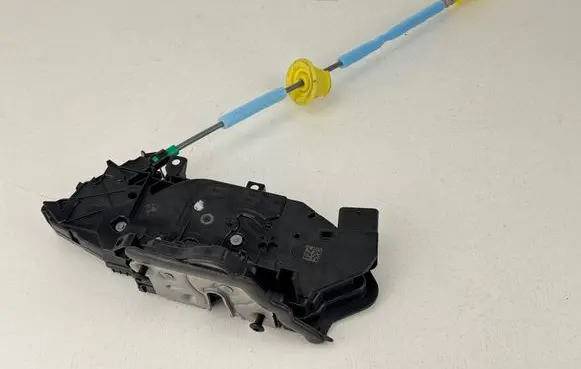 BMW i4 Rear door lock 45673123